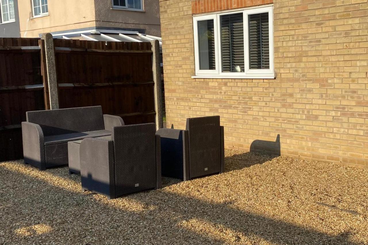 Riverside Park Ground Floor Apartment - St Neots 外观 照片